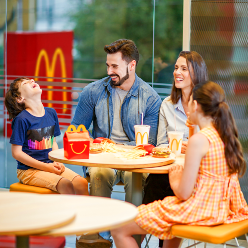 Según un estudio científico: La Cajita Feliz de McDonald’s tiene el mejor balance nutricional para niños, respecto a otras marcas de servicio rápido en Colombia con las que fue comparada