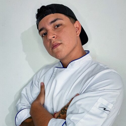 Cocinero caleño es la sensación en Kwai por su sazón y sus videos de recetas
