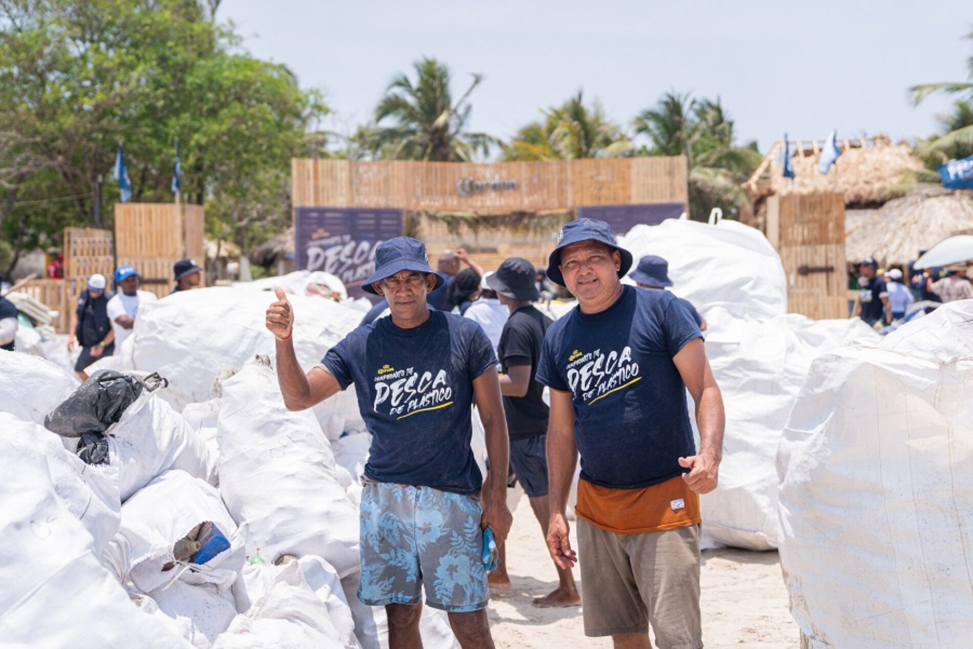 Cerveza Corona hace su primera jornada de Pesca de Plástico en Colombia