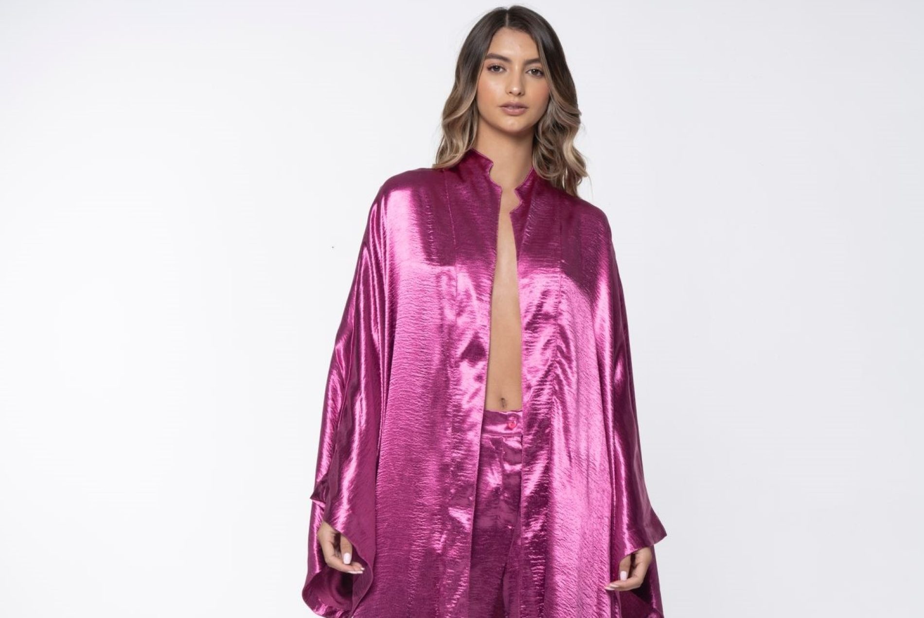Andrea Venturoli lanza nueva colección de moda inspirada en la Ciudad Amurallada