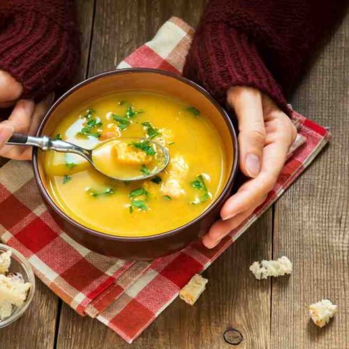 Cómo preparar una sopa rica y abundante
