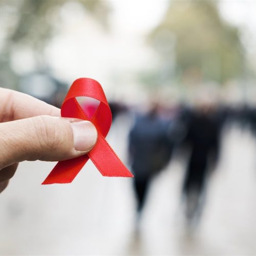 Autopruebas del VIH: una forma fácil y confiable para ayudar a detener la propagación del virus