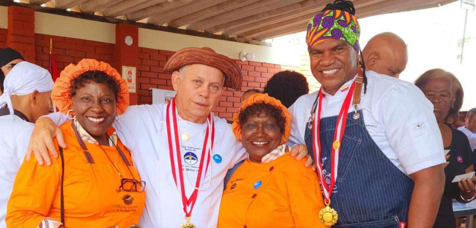 El reconocido chef colombiano Rey Guerrero recibió el reconocimiento  ‘’Manos negras, cocina con tradición 2023’’ en Lima, Perú