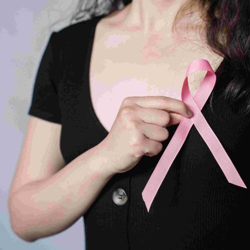Las claves de la lucha contra el cáncer de seno en Colombia