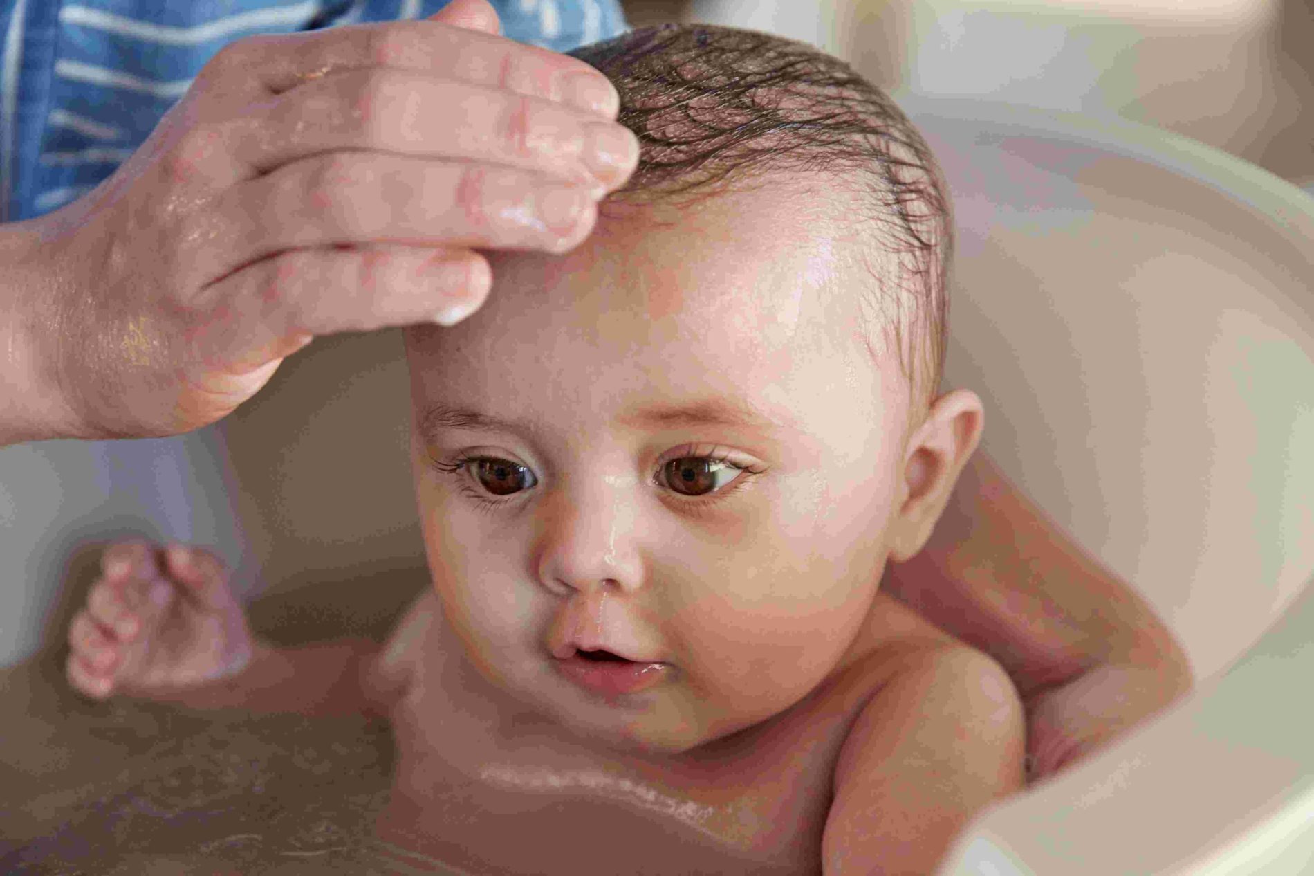 Cuidados de la piel del bebé: rutinas, productos y recomendaciones