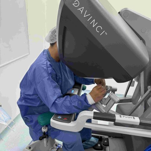 En su aniversario 90 el Instituto Nacional de Cancerología llega a las 1.000 cirugías con el robot da Vinci