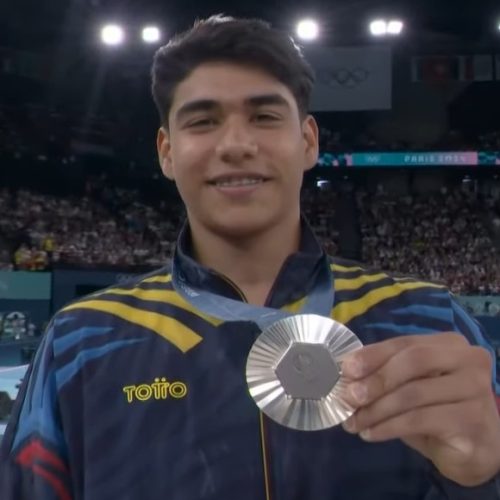 Ángel Barajas hace historia con la primera medalla olímpica de gimnasia artística en la historia de Colombia