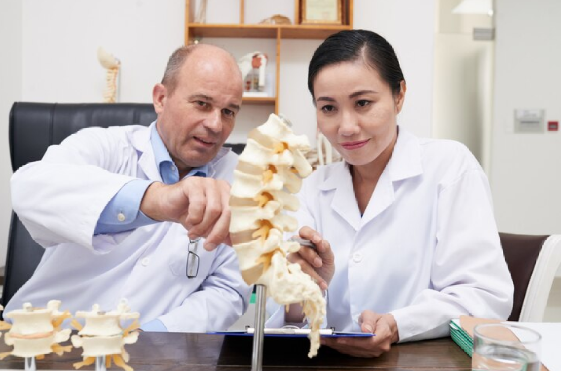 Tres recomendaciones para combatir la osteoporosis