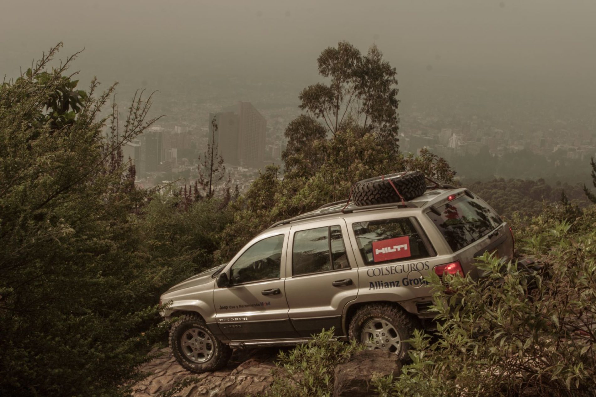 Jeep® Grand Cherokee 20 años perdido… ¡y encontrado en Pacho!