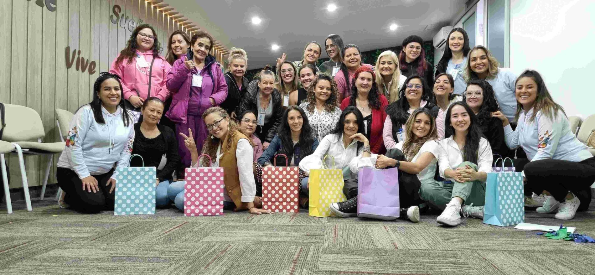 EN EL MES DE LAS MADRES, EL REGALO MÁS PODEROSO ES DECIRSE: “SÍ A MÍ”