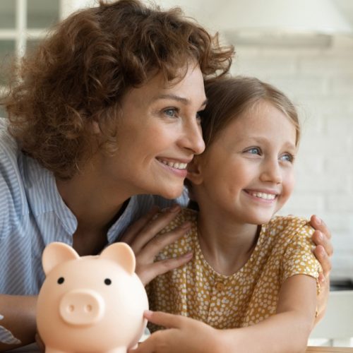 10 acciones clave para mejorar la salud financiera de mamá