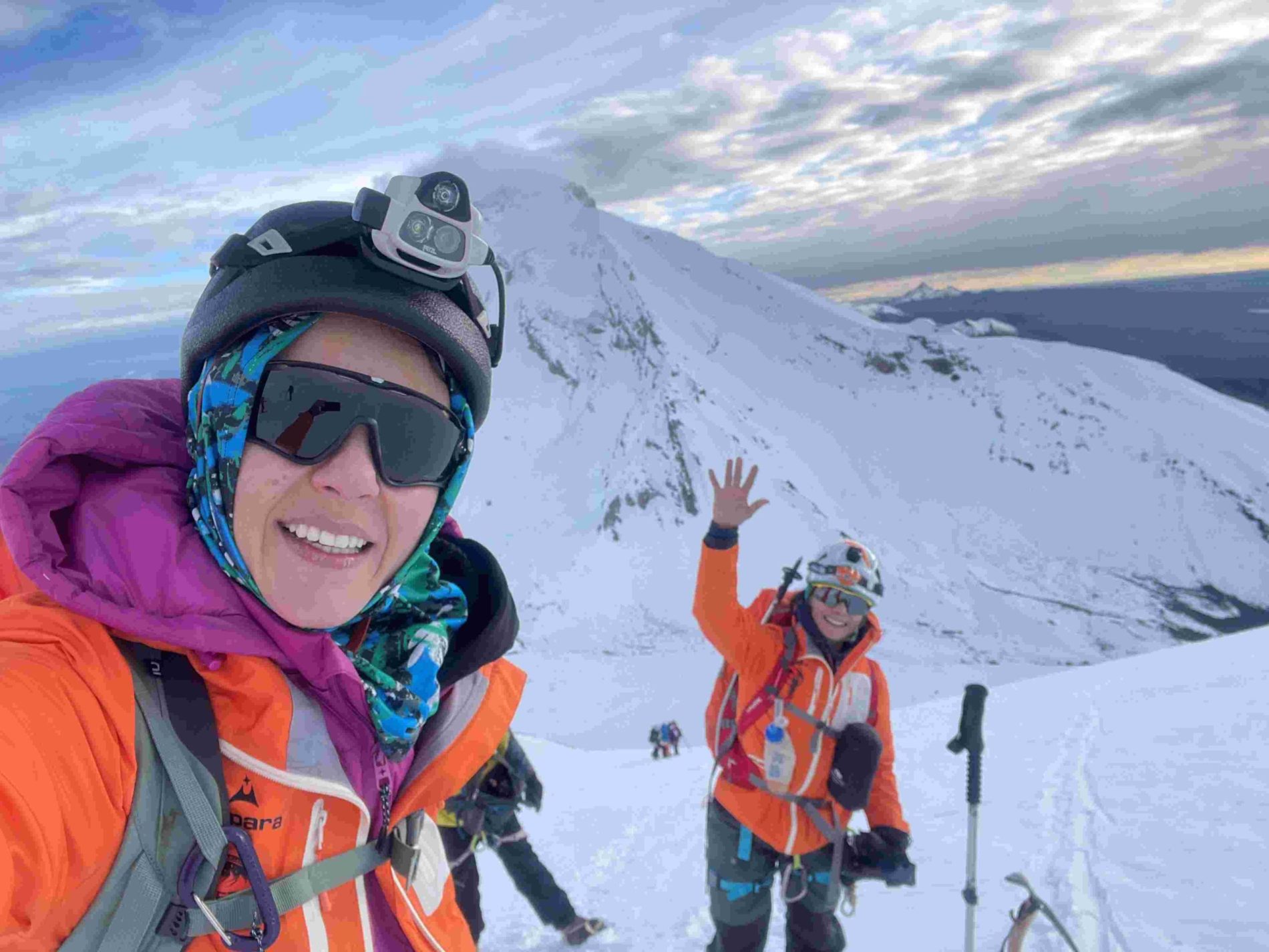 ESCALADORAS COLOMBIANAS EN LAS SIETE CUMBRES