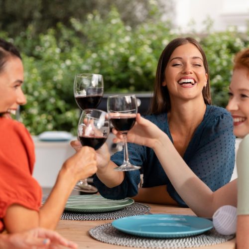 ¿Cómo escoger el vino ideal para mamá?