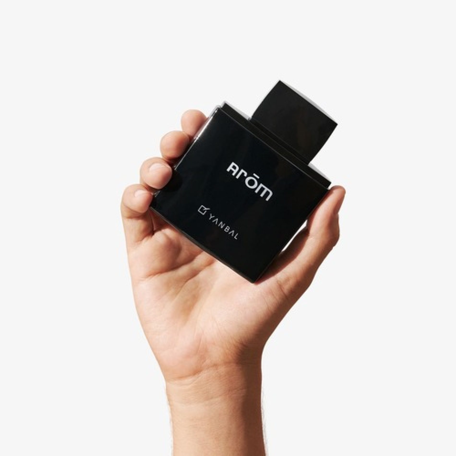 ¿Qué sabemos de perfumes? La respuesta está en “La ruta del perfume Yanbal”