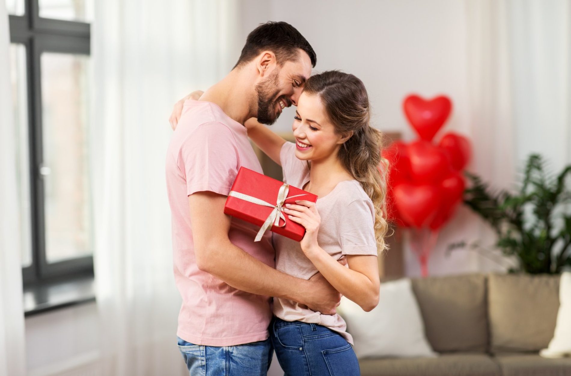 ¿Sin ideas para regalar en el Día del Amor y la Amistad? 5 perfumes para sorprender a tus personas especiales