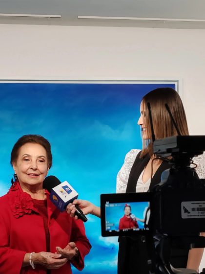 La Maestra María Isabel de Lince expone en el Parlamento Andino