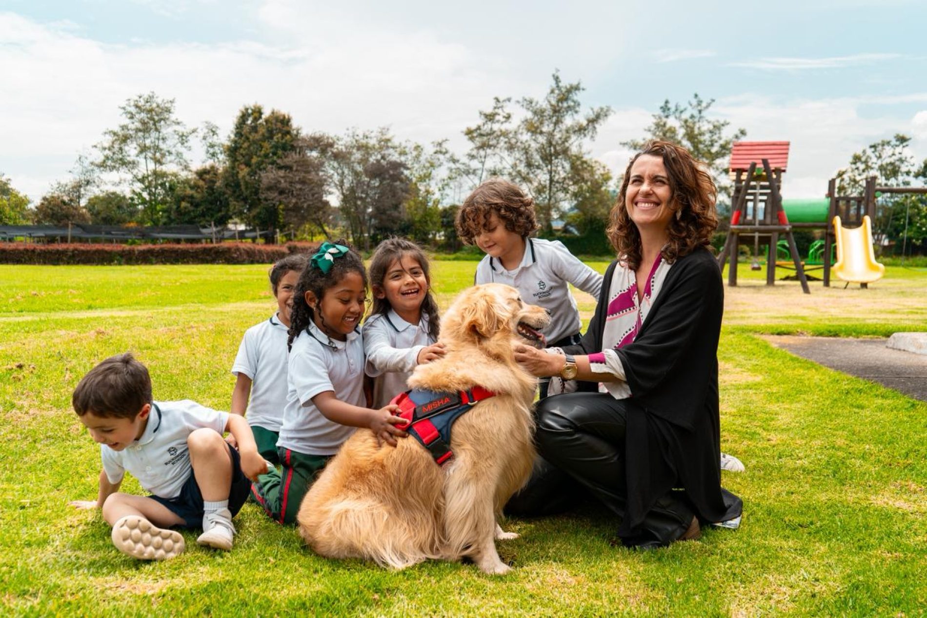 Buckingham School amplía su programa de becas para jóvenes excepcionales en Bogotá