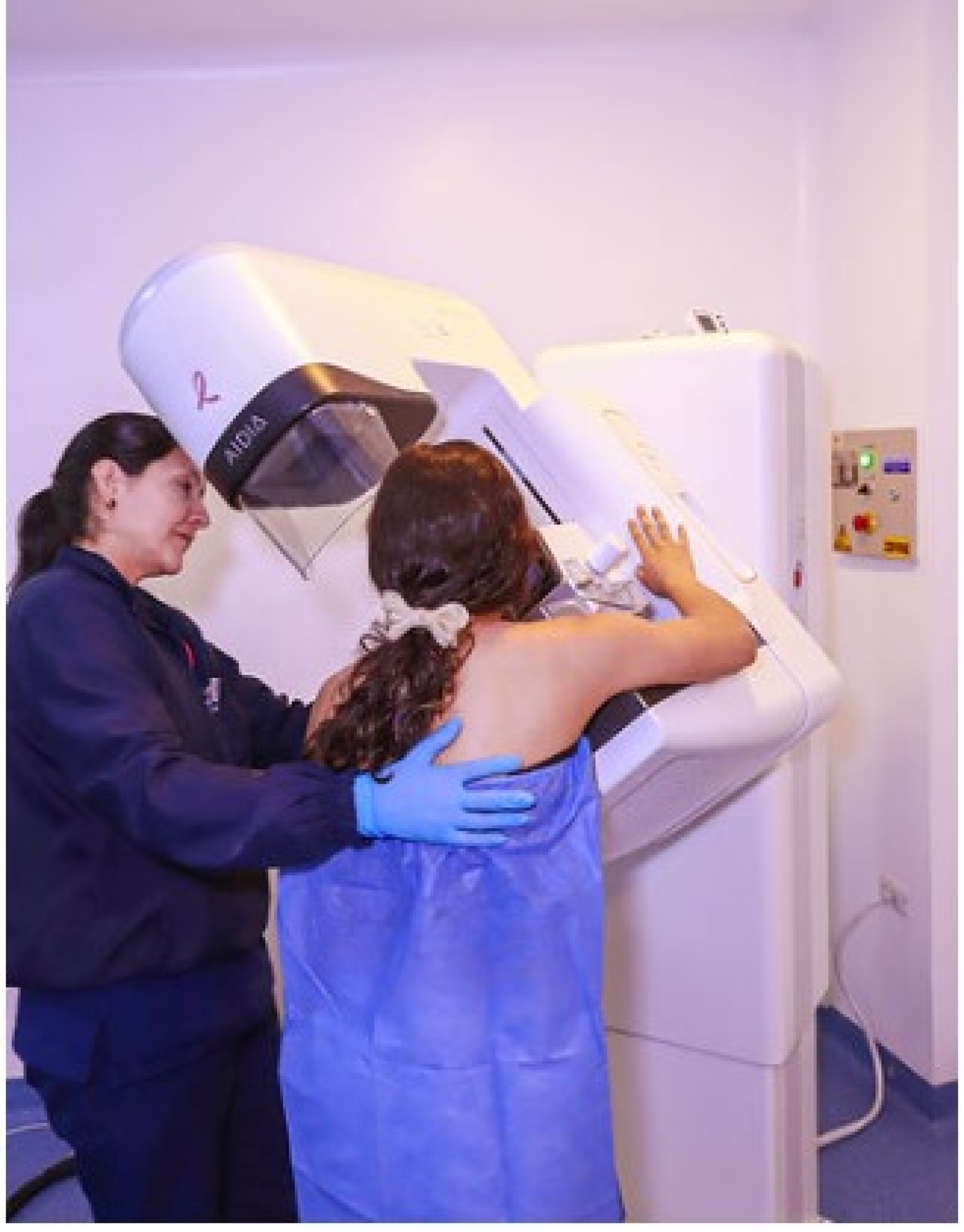 Liga Contra el Cáncer Seccional Bogotá: 54 años comprometida con la detección temprana del cáncer de mama