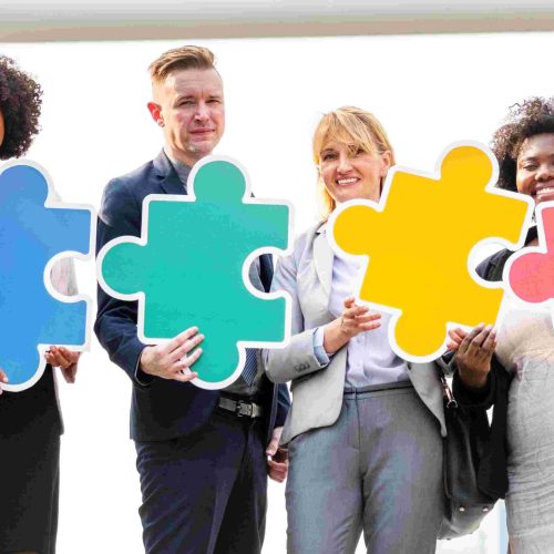 Las 7 mejores estrategias para construir una cultura empresarial sólida en el trabajo híbrido