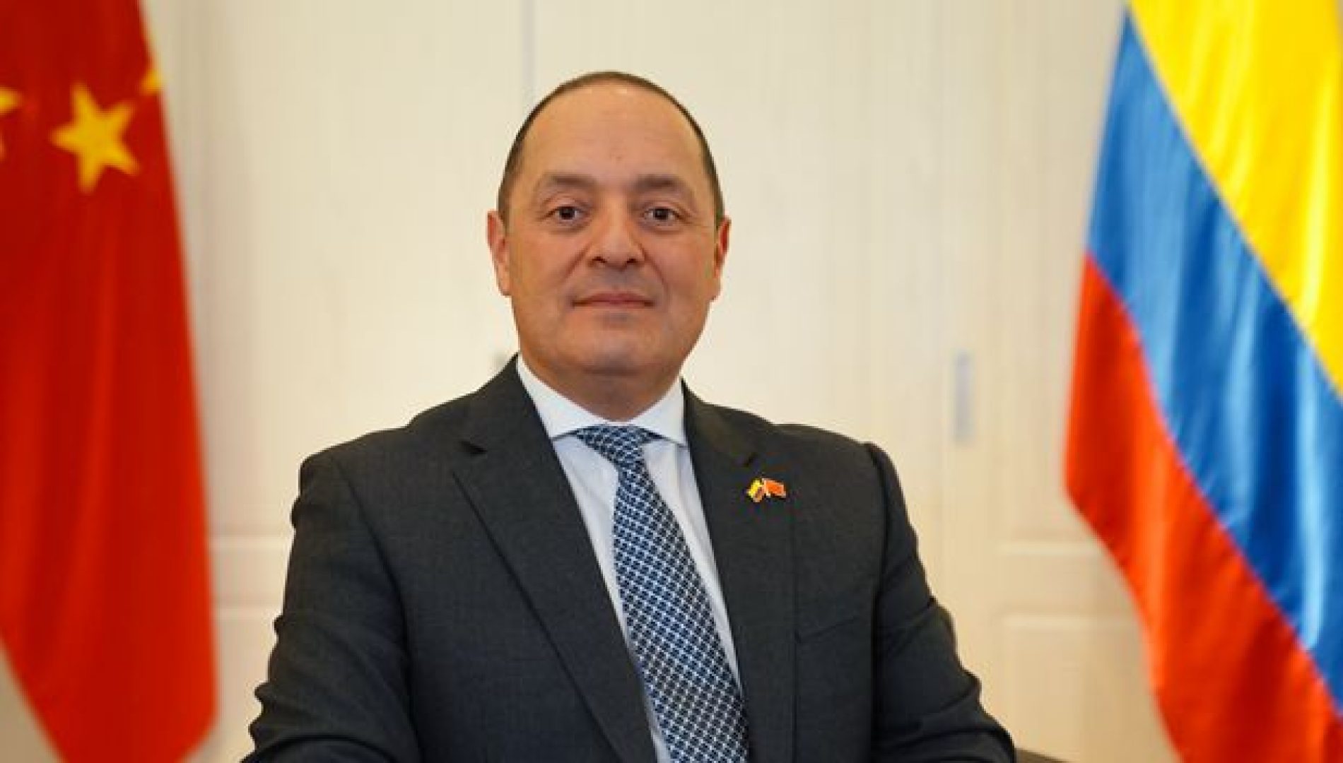 El exembajador Luis Diego Monsalve Hoyos revela las claves para relacionarse con China en su libro «El Dragón Amurallado»