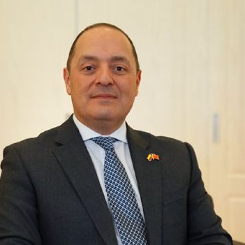 El exembajador Luis Diego Monsalve Hoyos revela las claves para relacionarse con China en su libro «El Dragón Amurallado»