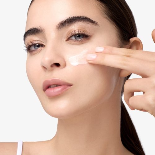 Protección y tratamiento en un solo paso: Yanbal presenta un fotoprotector facial con color