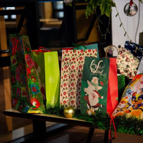 ¿Cómo evitar que las compras navideñas te dejen en números rojos? Consejos para un diciembre financiero saludable