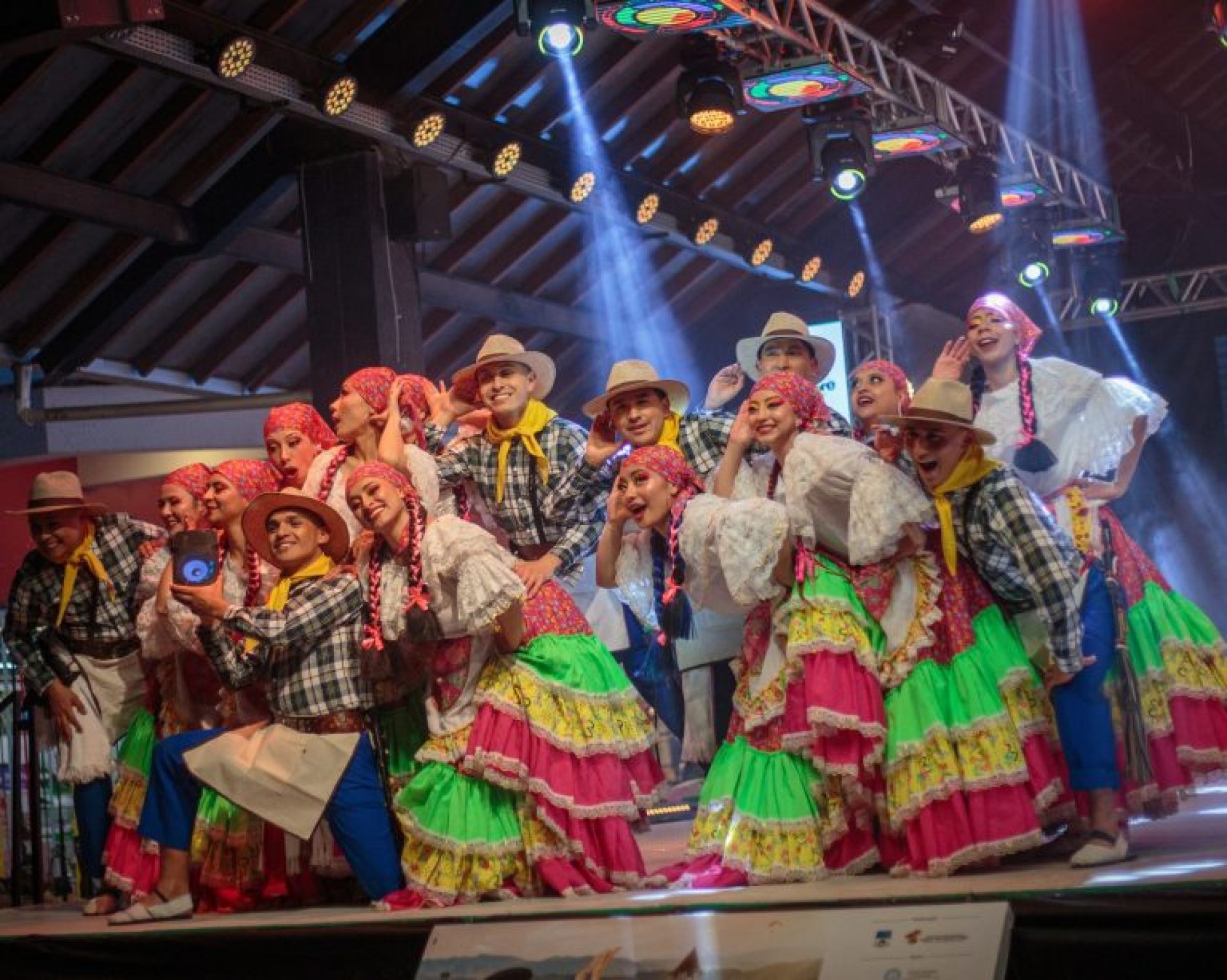 América sin Fronteras: una atractiva muestra de danza internacional