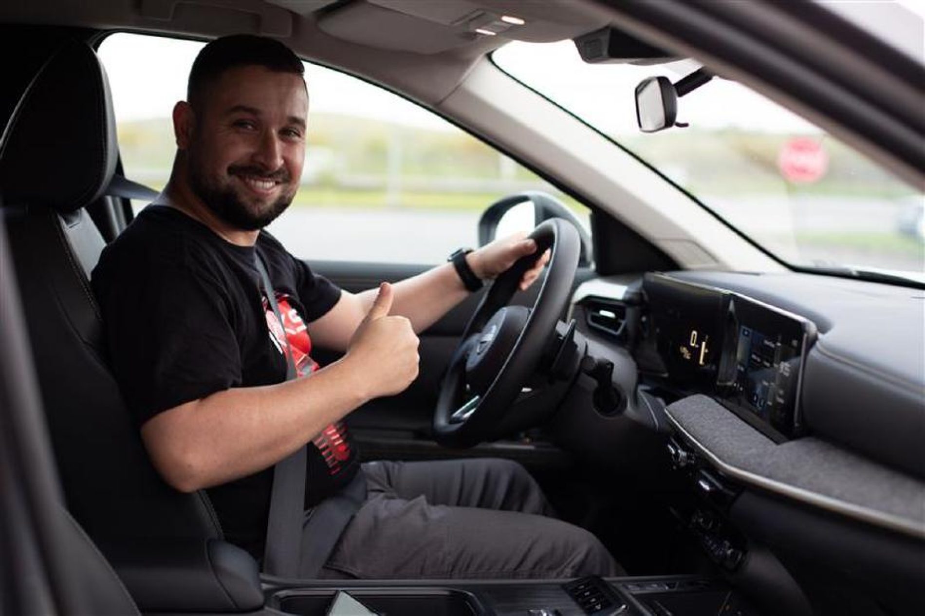 Nissan Colombia invita a abrir la conversación sobre las emociones masculinas en el Día del Hombre 