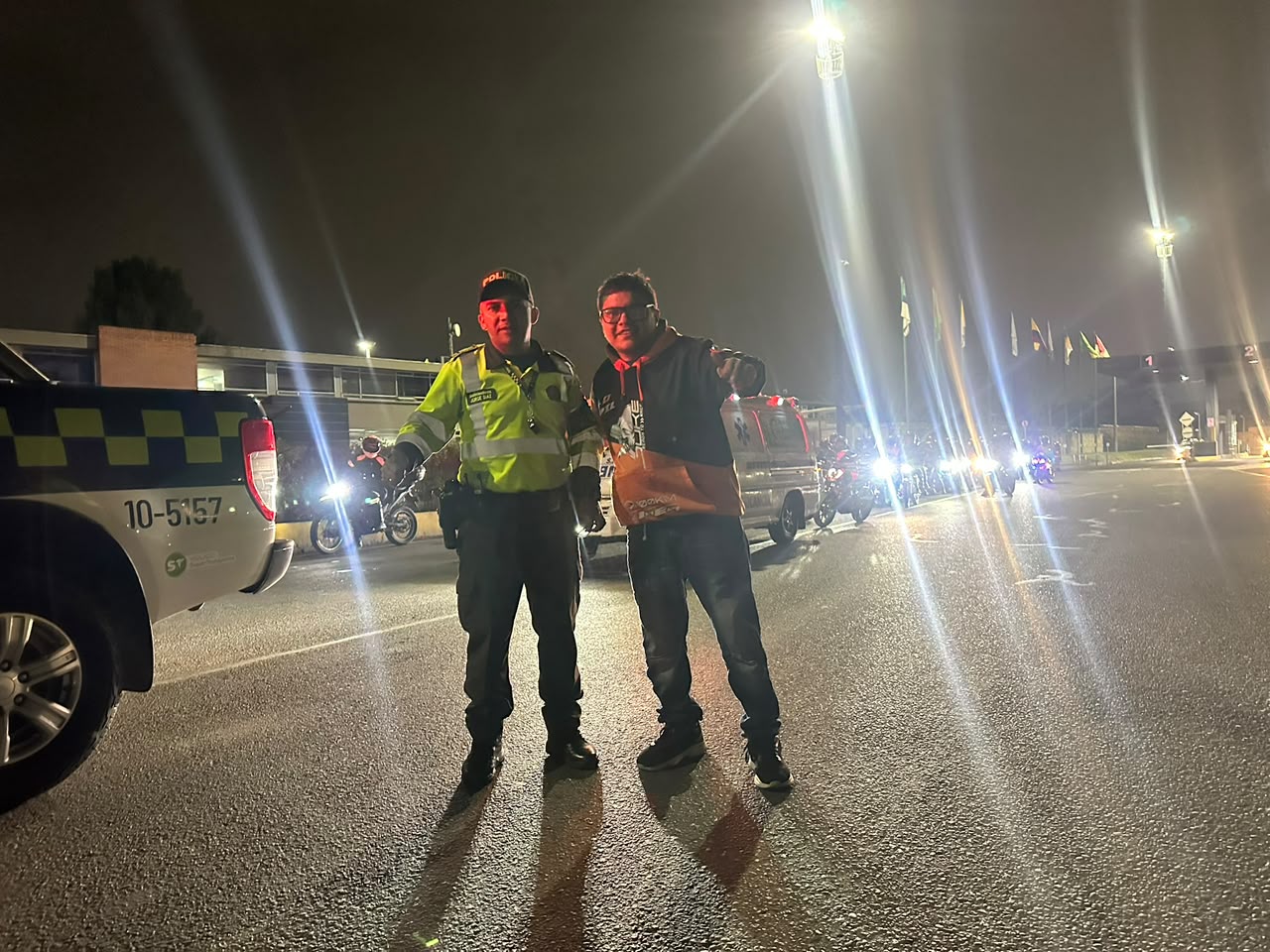 Wilson Villanueva Torres durante una jornada nocturna relacionada con la comunidad motociclista